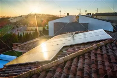 Grécia instalou 1,89 GW de capacidade solar em 2025 em meio a atrasos na rede