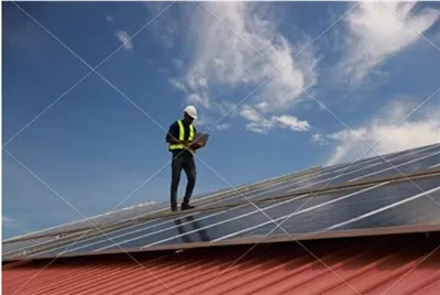 Governo do Reino Unido anuncia-painéis solares plugáveis ​​que chegarão às lo...
